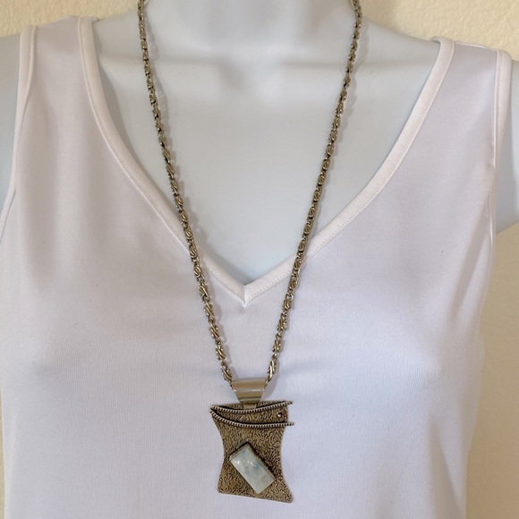 Vintage boho silver tone pendant silver tone chain necklace - Picture 1 of 3